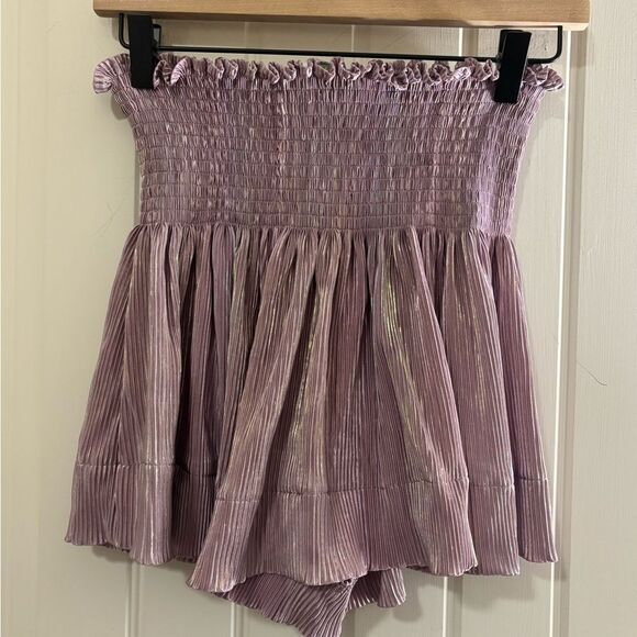 QUEEN OF SPARKLES High Waist Shimmering Swing Shorts - Picture 1 of 7